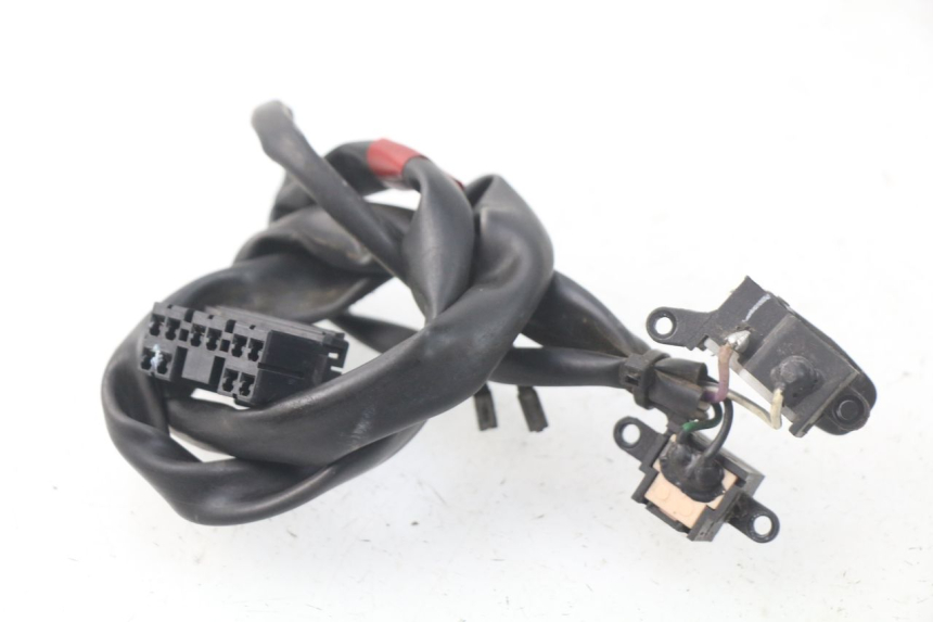 photo de RIGHT HANDLEBAR SWITCH PIAGGIO VESPA SPRINT 2T 50 (2014 - 2018)