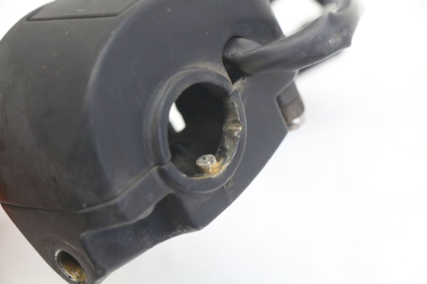 photo de RIGHT SWITCH PEUGEOT VIVACITY 125 (2010 - 2017)