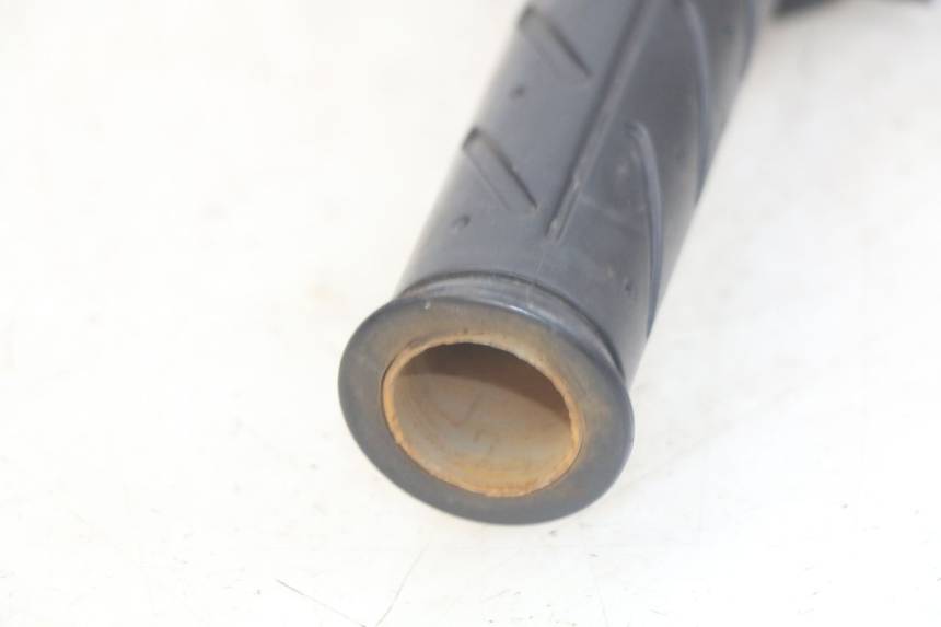 photo de RIGHT HANDLEBAR SWITCH DAELIM VJ ROADWIN FI 125 (2008 - 2017)