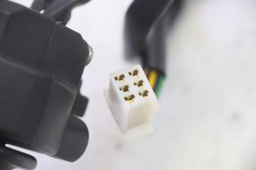 photo de RIGHT HANDLEBAR SWITCH DAELIM VJ ROADWIN FI 125 (2008 - 2017) - Checked used part