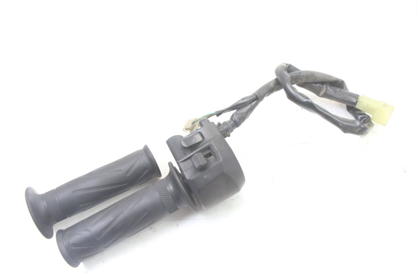 photo de RIGHT HANDLEBAR SWITCH YAMAHA X-MAX XMAX 125 (2010 - 2014)