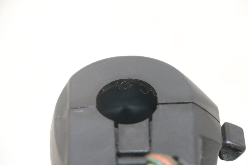 photo de RIGHT HANDLEBAR SWITCH YAMAHA X-MAX XMAX 125 (2010 - 2014)