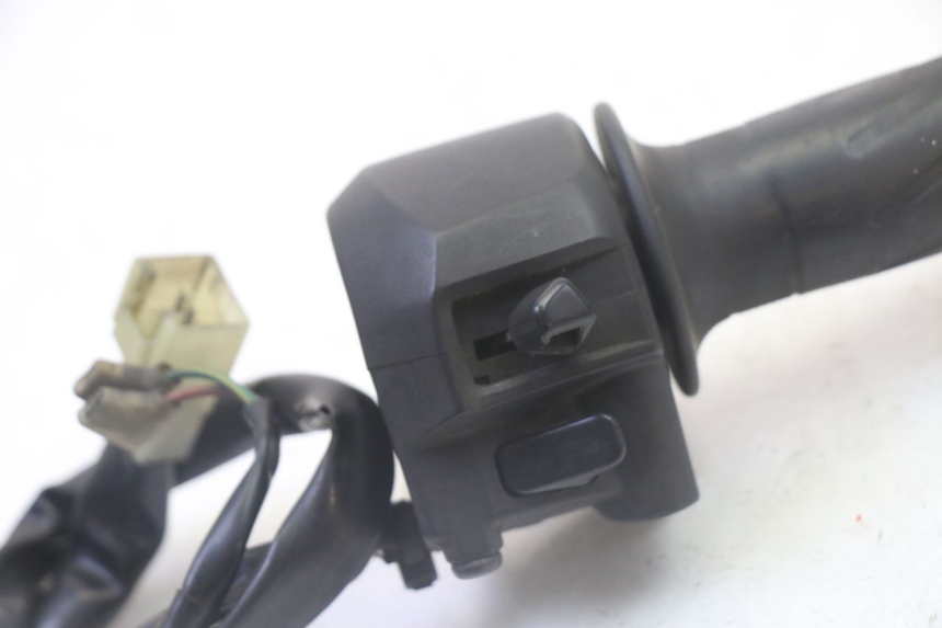 photo de RIGHT HANDLEBAR SWITCH YAMAHA X-MAX XMAX 125 (2010 - 2014)