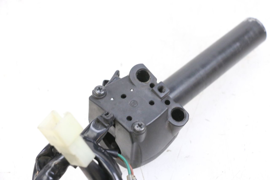 photo de RIGHT HANDLEBAR SWITCH YAMAHA X-MAX XMAX 125 (2010 - 2014) - Component detail