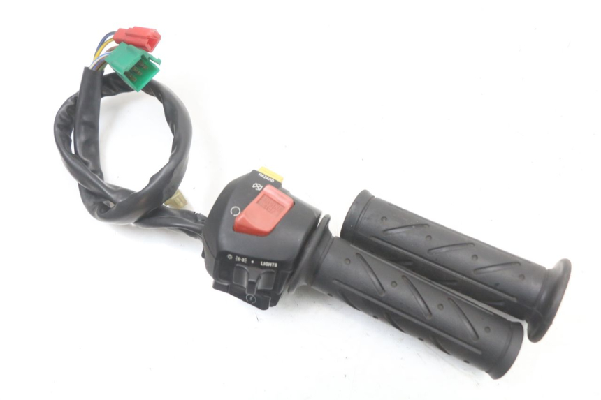 photo de RIGHT SWITCH KYMCO XCITING 250 (2006 - 2009)