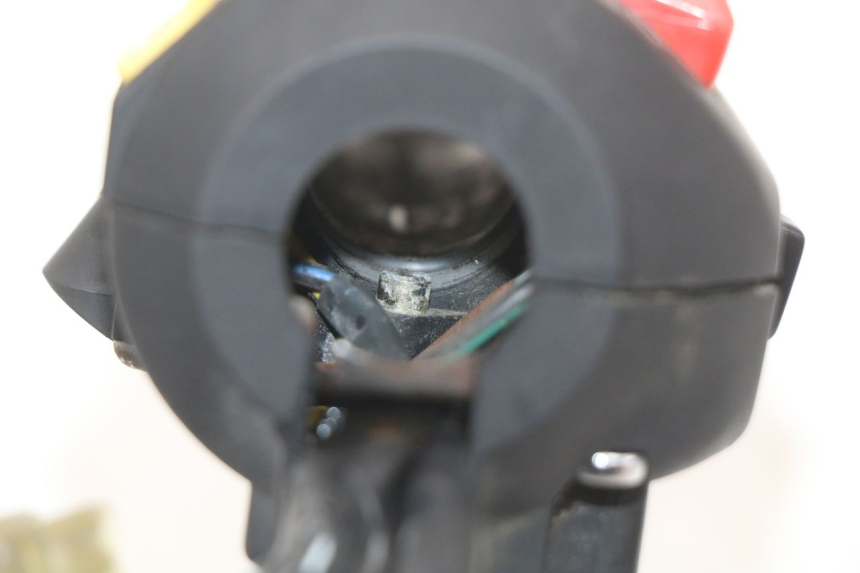 photo de RIGHT SWITCH KYMCO XCITING 250 (2006 - 2009)