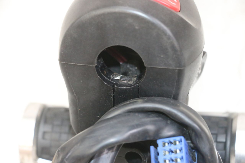 photo de RIGHT SWITCH YAMAHA XJ6 ABS 600 (2008 - 2016)