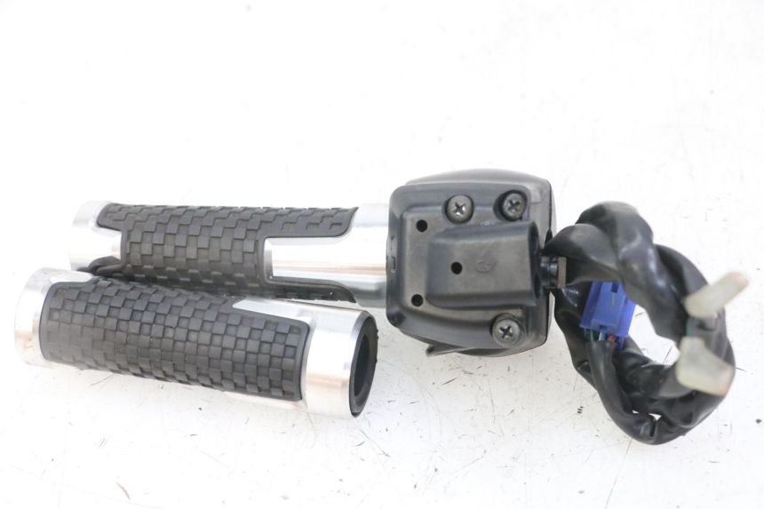 photo de RIGHT SWITCH YAMAHA XJ6 ABS 600 (2008 - 2016)