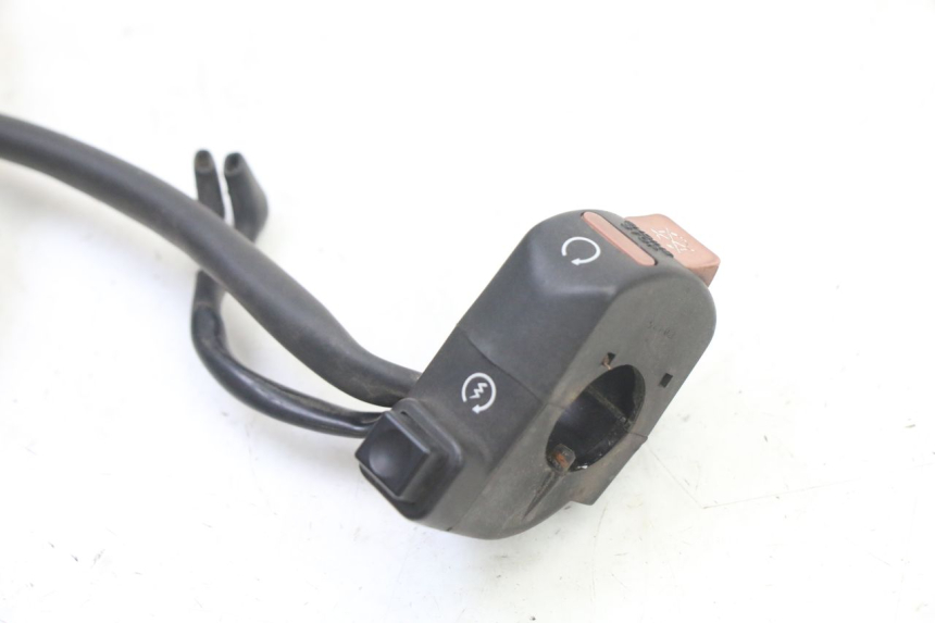 photo de RIGHT SWITCH HONDA XLV VARADERO 125 (2000 - 2006)