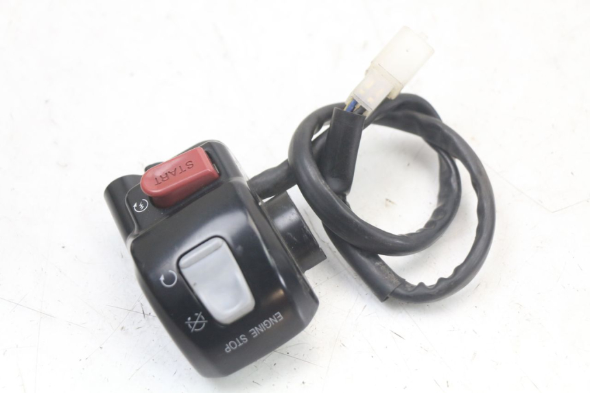 photo de RIGHT HANDLEBAR SWITCH YAMAHA BW'S BWS 125 (2010 - 2013)