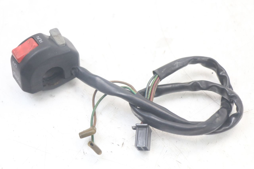 photo de RIGHT HANDLEBAR SWITCH YAMAHA FJ 3CX 1200 (1986 - 1996)