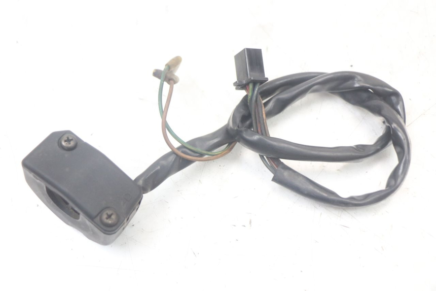 photo de RIGHT HANDLEBAR SWITCH YAMAHA FJ 3CX 1200 (1986 - 1996)