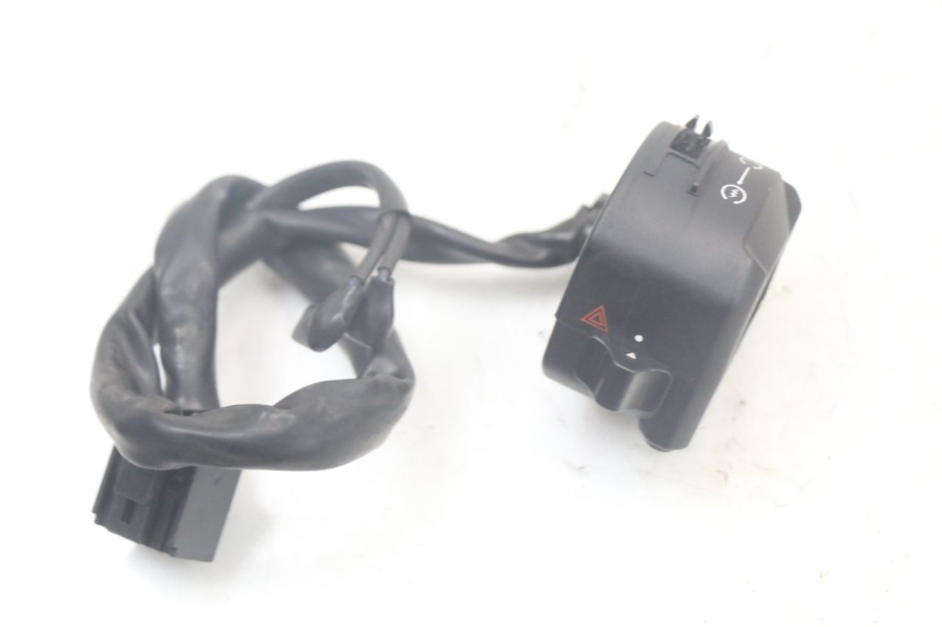 photo de RIGHT HANDLEBAR SWITCH YAMAHA MT-07 MT07 ABS 700 (2014 - 2017)