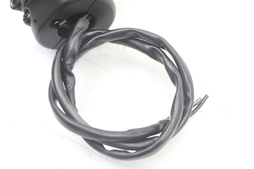 photo de RIGHT HANDLEBAR SWITCH YAMAHA PW 80 (1983 - 2014)