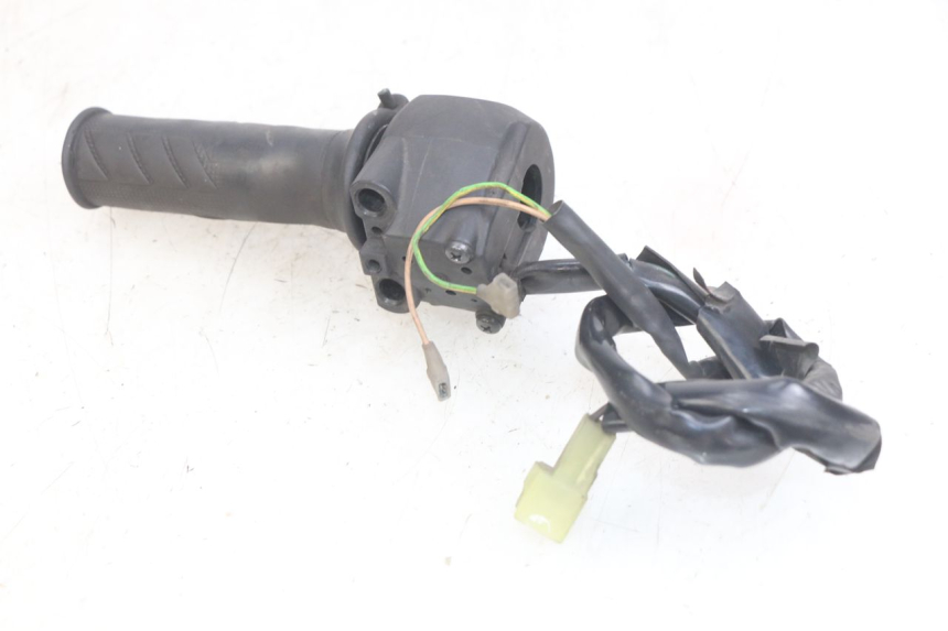 photo de RIGHT HANDLEBAR SWITCH YAMAHA X-MAX XMAX 125 (2010 - 2014)