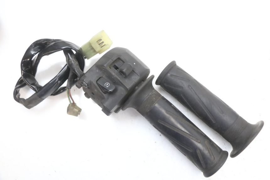 photo de RIGHT HANDLEBAR SWITCH YAMAHA X-MAX XMAX 125 (2010 - 2014)