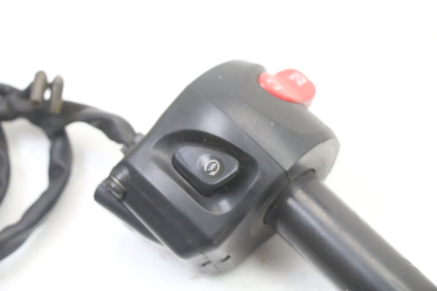 photo de RIGHT SWITCH YAMAHA XJ6 600 (2008 - 2016)