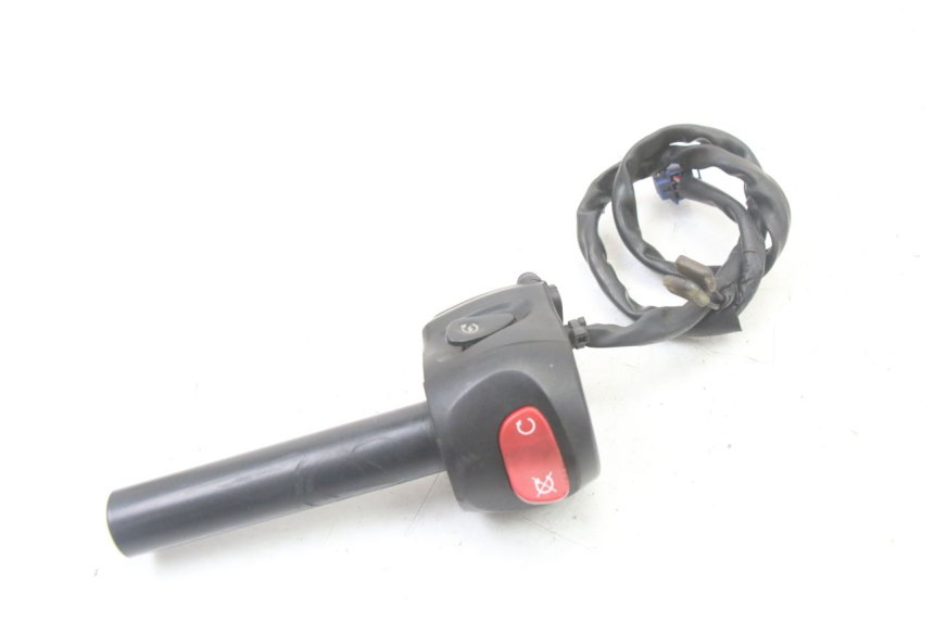 photo de RIGHT SWITCH YAMAHA XJ6 600 (2008 - 2016)