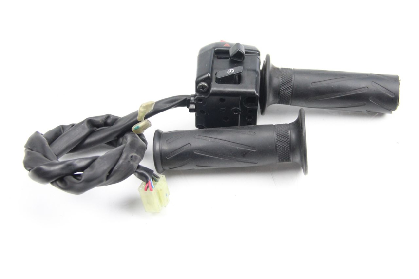 photo de RIGHT SWITCH YAMAHA XP T-MAX TMAX 500 (2008 - 2012)