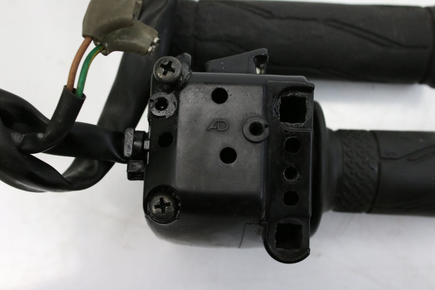 photo de RIGHT SWITCH YAMAHA XP T-MAX TMAX ABS 530 (2012 - 2015)