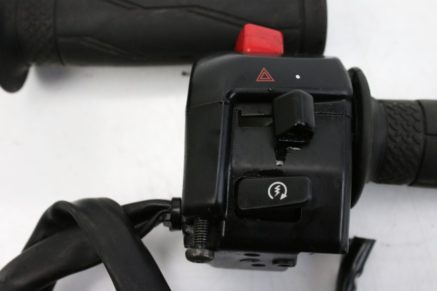 photo de RIGHT SWITCH YAMAHA XP T-MAX TMAX ABS 530 (2012 - 2015)