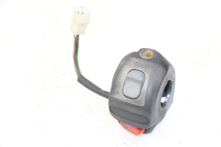 photo de RIGHT HANDLEBAR SWITCH YAMAHA YP MAJESTY 125 (2007 - 2010)