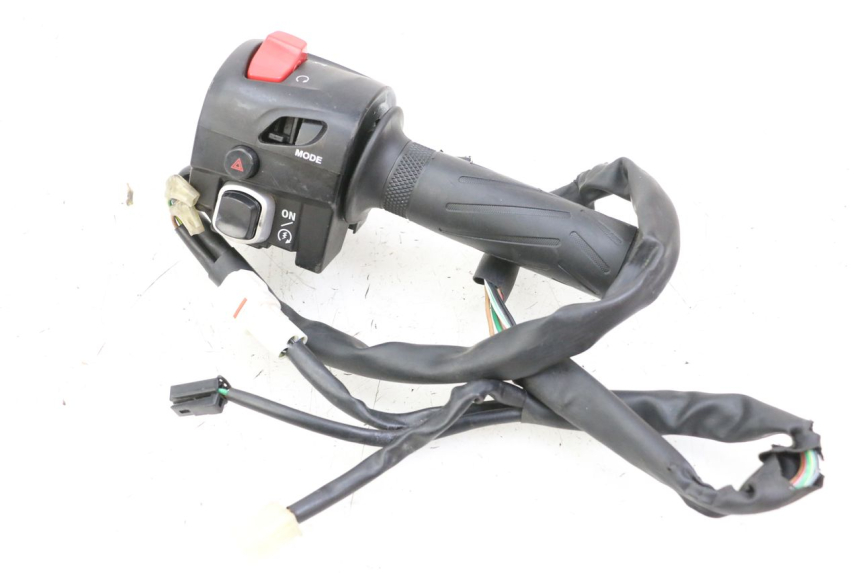 photo de RIGHT SWITCH YAMAHA YP T-MAX TMAX 530 (2017 - 2020)