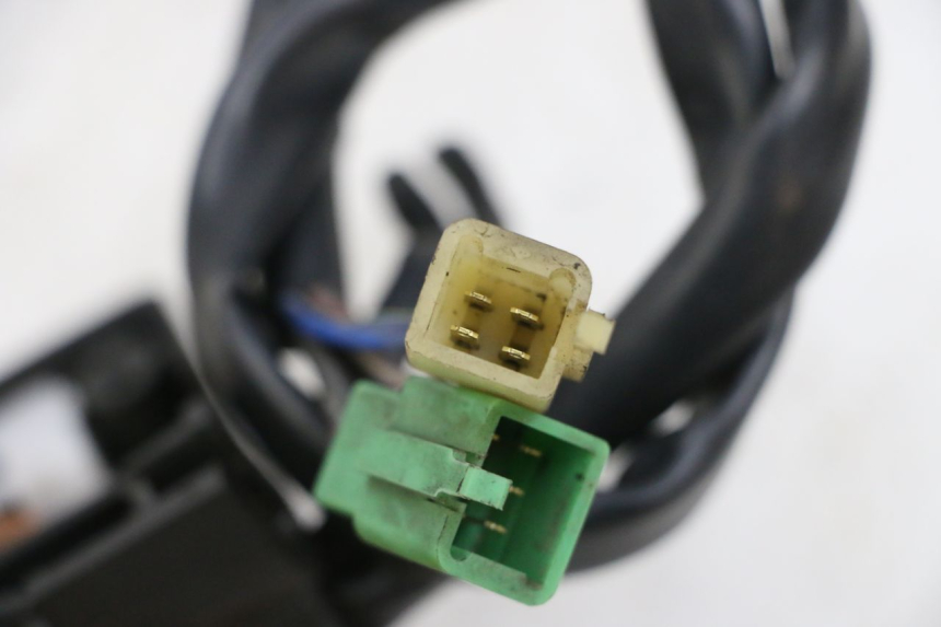 photo de RIGHT SWITCH KAWASAKI ZR 7 750 (1999 - 2001) - Component detail