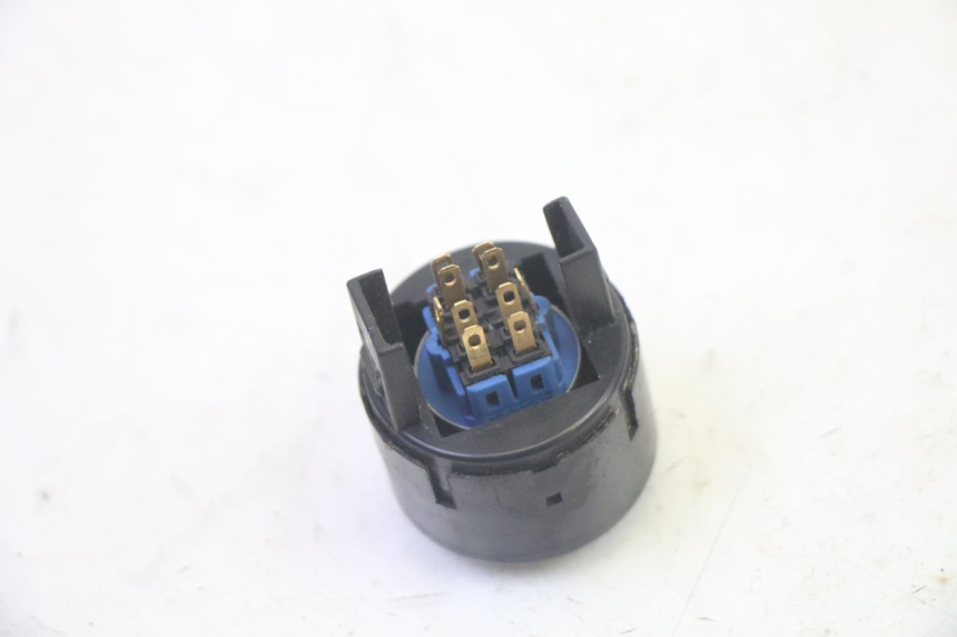 photo de HAZARD SWITCH ADIVA AD3 300 (2014 - 2020)