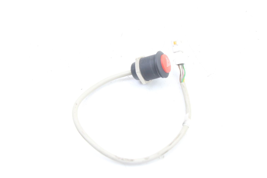 photo de HAZARD SWITCH LIGIER PULSE 3 1 (2014 - 2020)