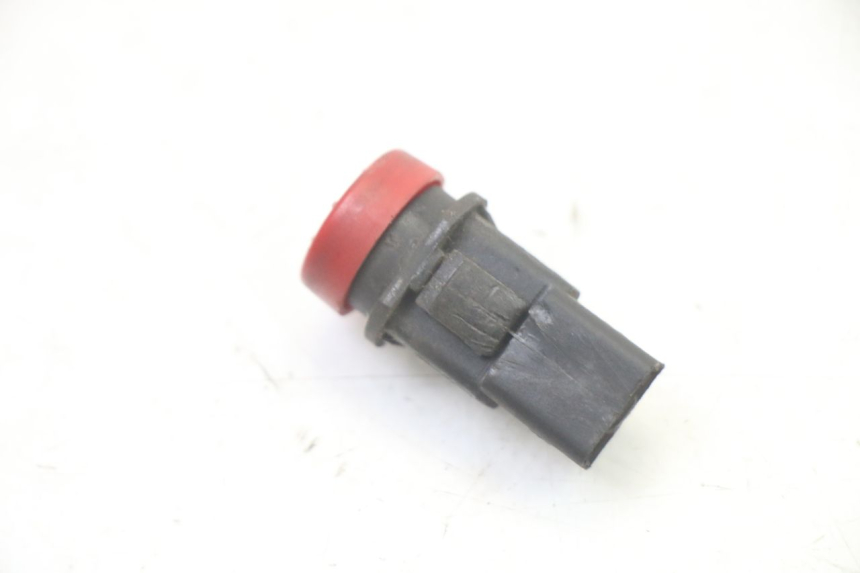 photo de HAZARD SWITCH PIAGGIO MP3 500 (2011 - 2015)