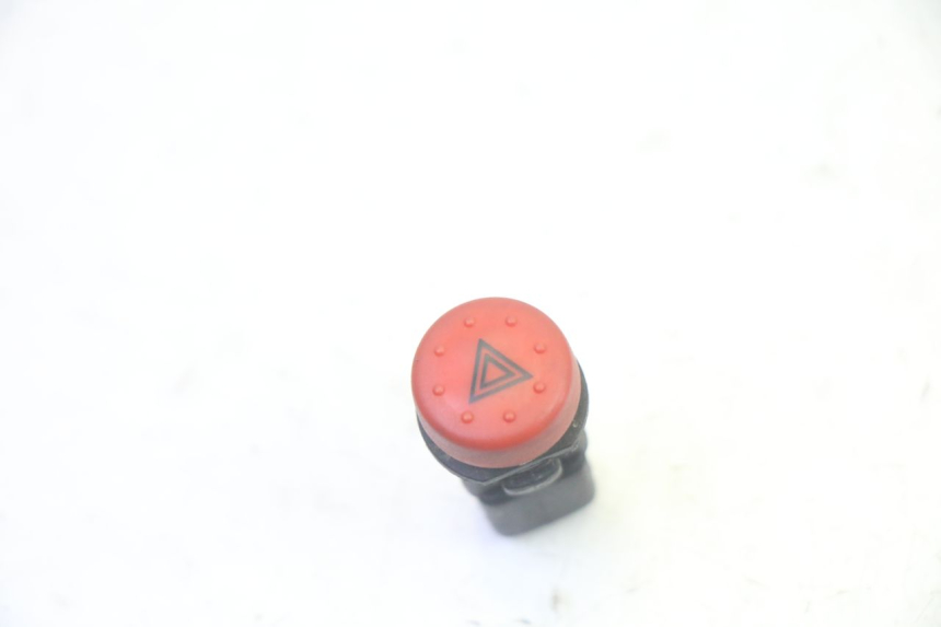 photo de HAZARD SWITCH PIAGGIO MP3 125 (2006 - 2014)