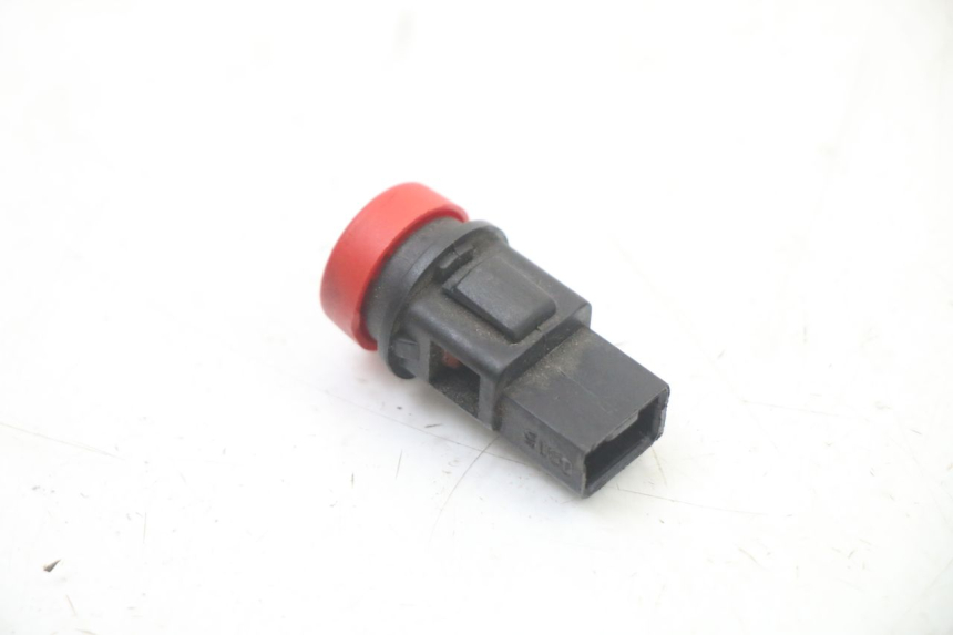 photo de HAZARD SWITCH PIAGGIO MP3 500 (2014 - 2016)