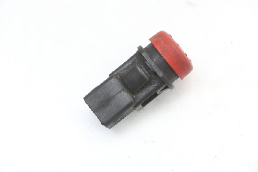 photo de HAZARD LIGHT SWITCH PIAGGIO X9 125 (2000 - 2003)