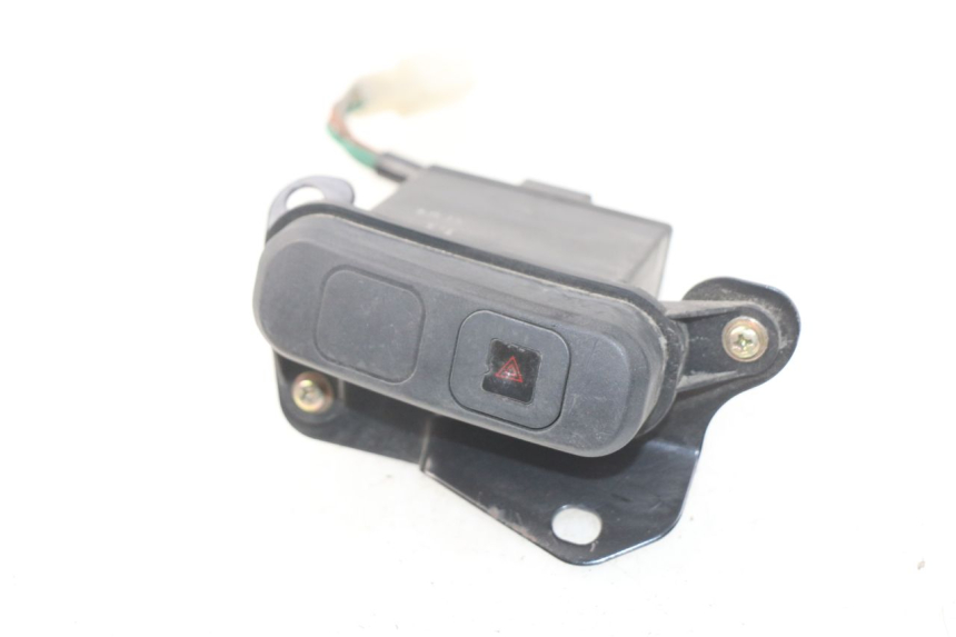 photo de HAZARD SWITCH SYM GTS EFI ABS 125 (2012 - 2016)