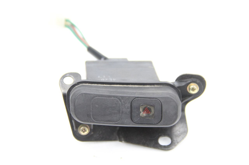 photo de HAZARD SWITCH SYM GTS EFI ABS 125 (2012 - 2016)