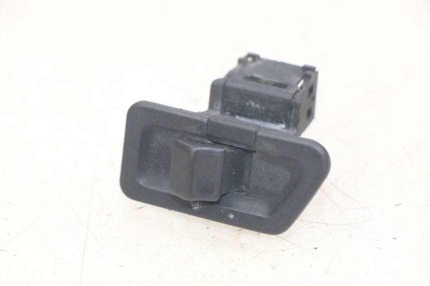 photo de TURN SIGNAL SWITCH YAMAHA X-MAX XMAX 250 (2006 - 2009)