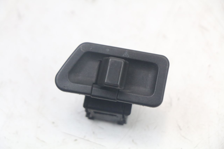 photo de TURN SIGNAL SWITCH YAMAHA XMAX X-MAX 125 (2006 - 2009)