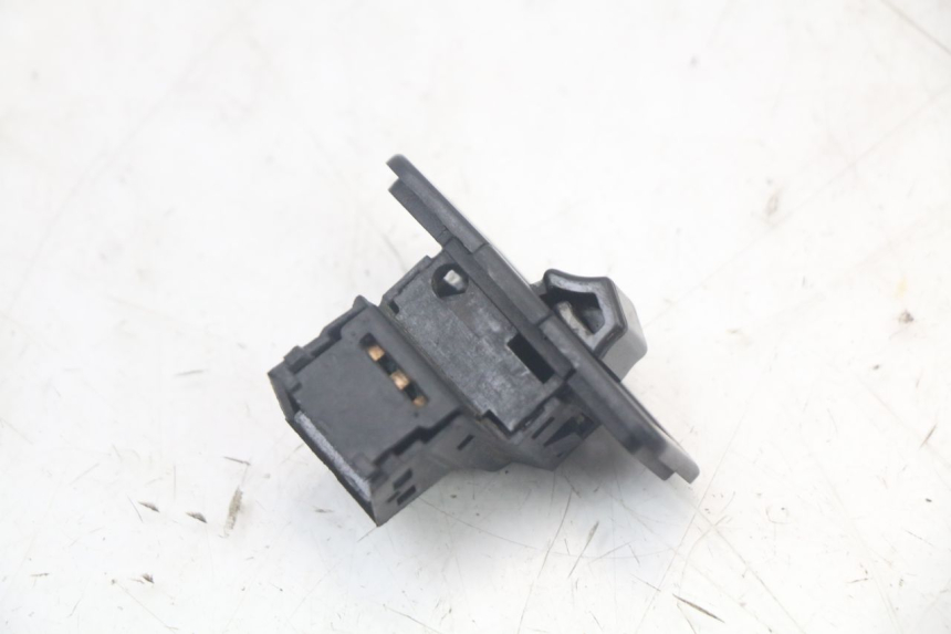 photo de TURN SIGNAL SWITCH YAMAHA XMAX X-MAX 125 (2006 - 2009)