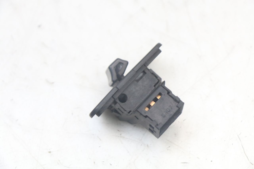 photo de TURN SIGNAL SWITCH YAMAHA XMAX X-MAX 125 (2006 - 2009)