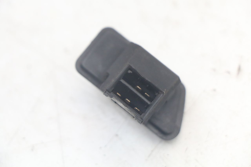 photo de TURN SIGNAL SWITCH YAMAHA XMAX X-MAX 125 (2006 - 2009)