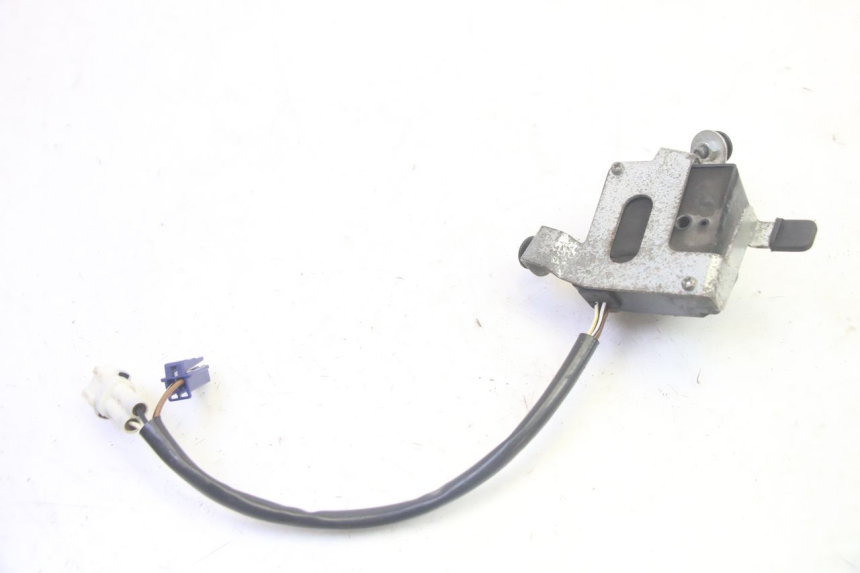 photo de SWITCH YAMAHA FJR ABS 1300 (2006 - 2012) - Technical close-up