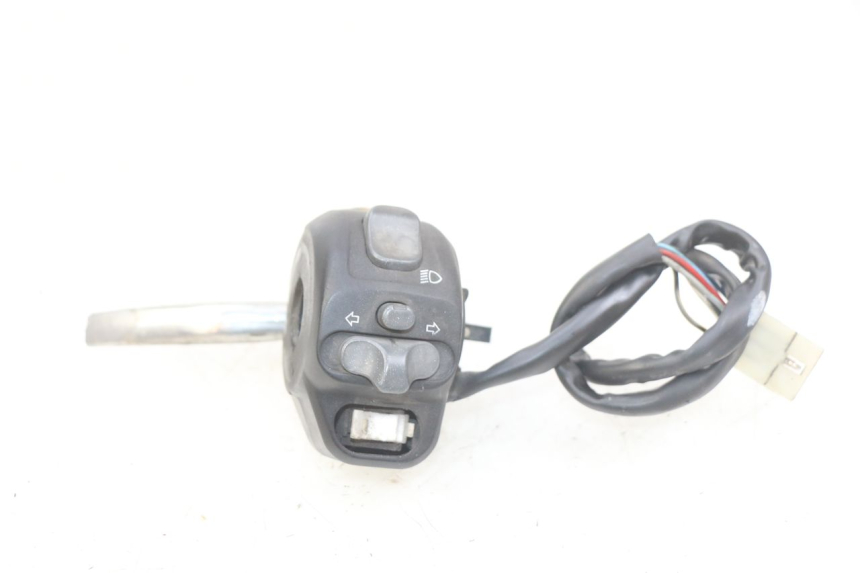 photo de LEFT HANDLEBAR SWITCH APRILIA SCARABEO 100 (2003 - 2012)