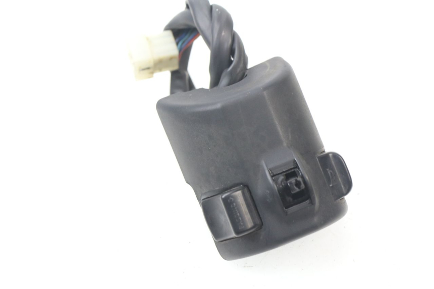 photo de LEFT SWITCH APRILIA SCARABEO GT 125 (1999 - 2007)