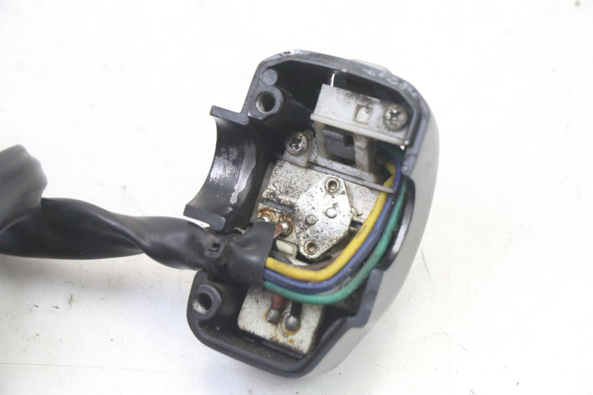 photo de LEFT HANDLEBAR SWITCH YAMAHA BW'S BWS 125 (2010 - 2013)