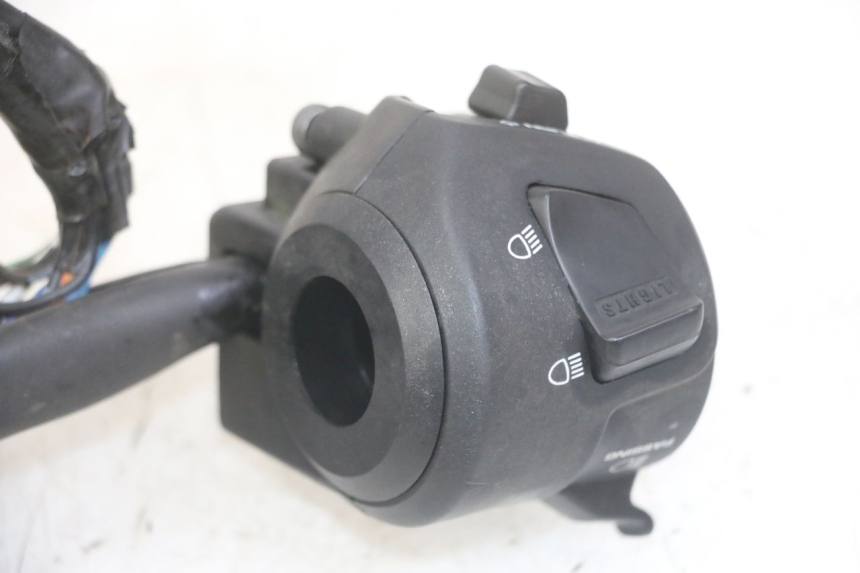 photo de LEFT SWITCH HONDA CBF 500 (2004 - 2007)