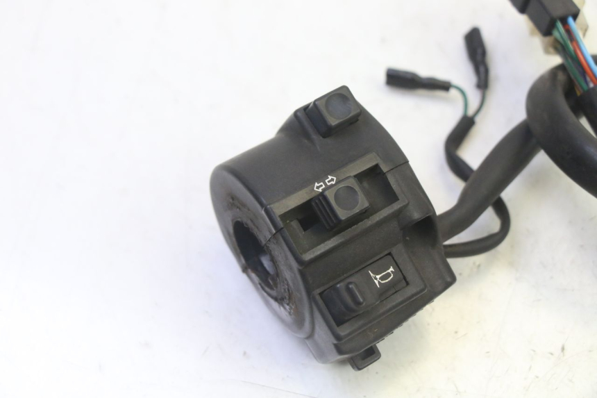 photo de LEFT SWITCH HONDA CBF 125 (2009 - 2015)