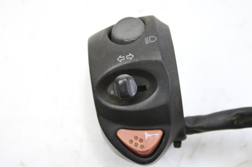 photo de LEFT HANDLEBAR SWITCH PEUGEOT CITYSTAR 50 (2013 - 2017)