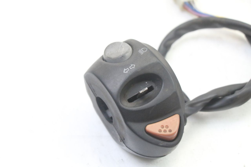 photo de LEFT HANDLEBAR SWITCH PEUGEOT CITYSTAR 50 (2013 - 2017)