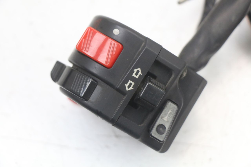 photo de LEFT SWITCH EBROH BRAVO GLE 1 (2020 - 2024)